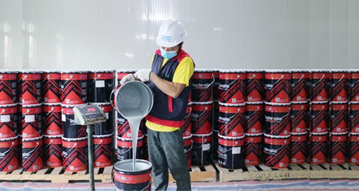 底漆用料足,至少涂2遍,保證根基穩(wěn)固 底漆用料足,至少涂2遍,保證根基穩(wěn)固