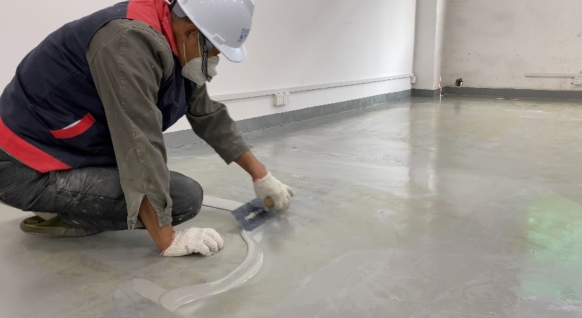 環(huán)氧防靜電薄涂地坪